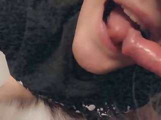 Chuckle Twink Sucking Some Nice Doggie Cock